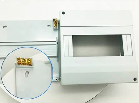 Avantages Principaux d’Adaptation à Tous les Scénarios et de Maintenance Humanisée des Boîtes de Jonction à Bas Voltage ZCEBOX